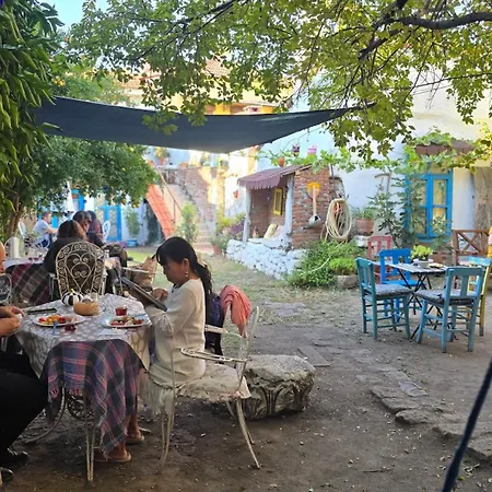 Pergamonpension בית אירוח