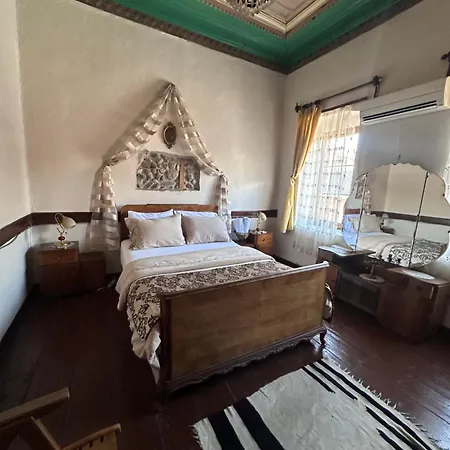 Pergamonpension Проживание в семье *